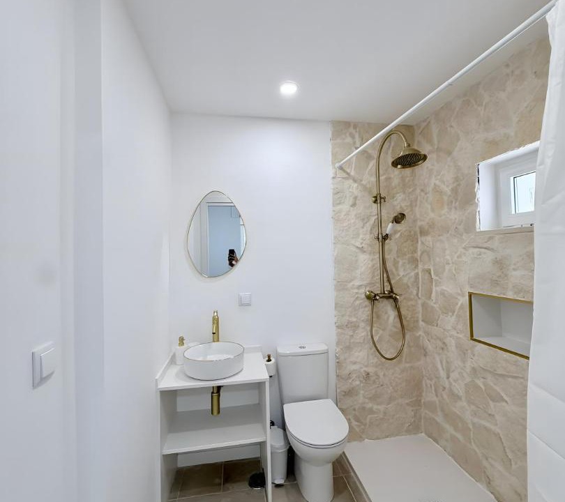 Photo of Bathroom in Santo Estevao