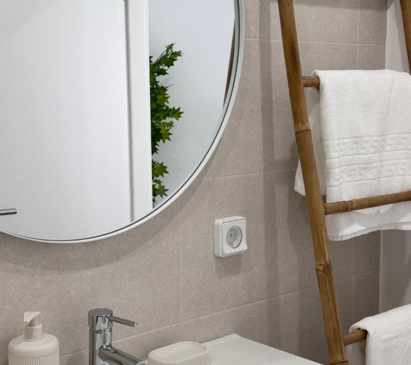 Photo of Bathroom in Canical