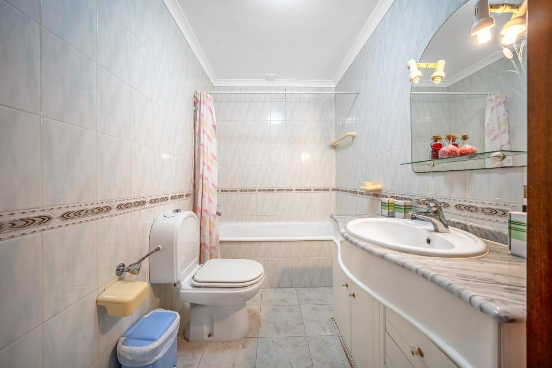 Photo of Bathroom in Retur