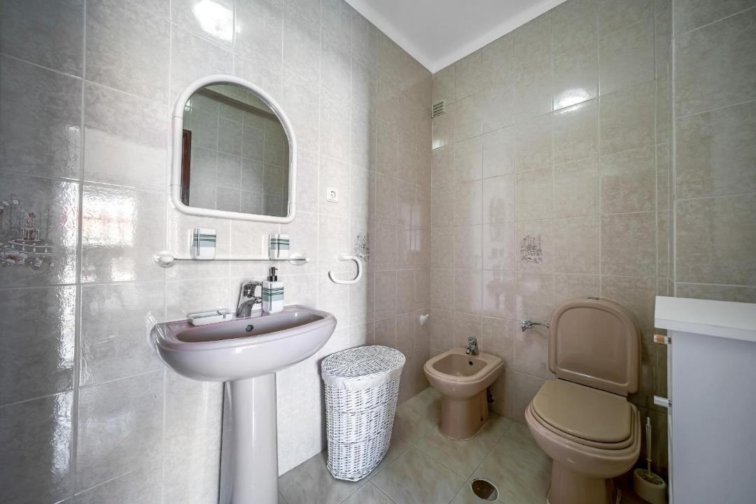 Photo of Bathroom in Retur