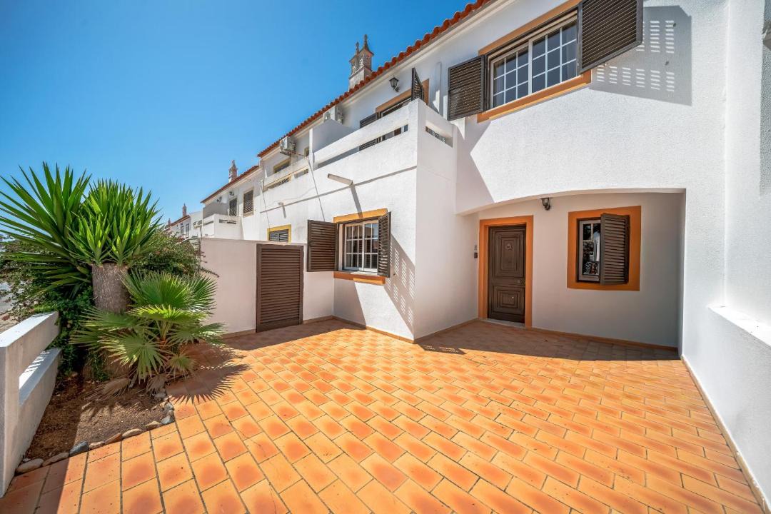 Photo of Patio Balcony in Retur