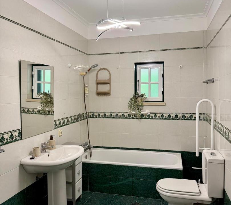 Photo of Bathroom in Gois