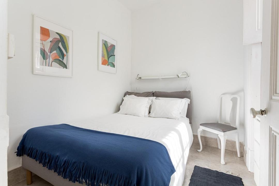 Photo of Bedroom in Lisbon Old Town