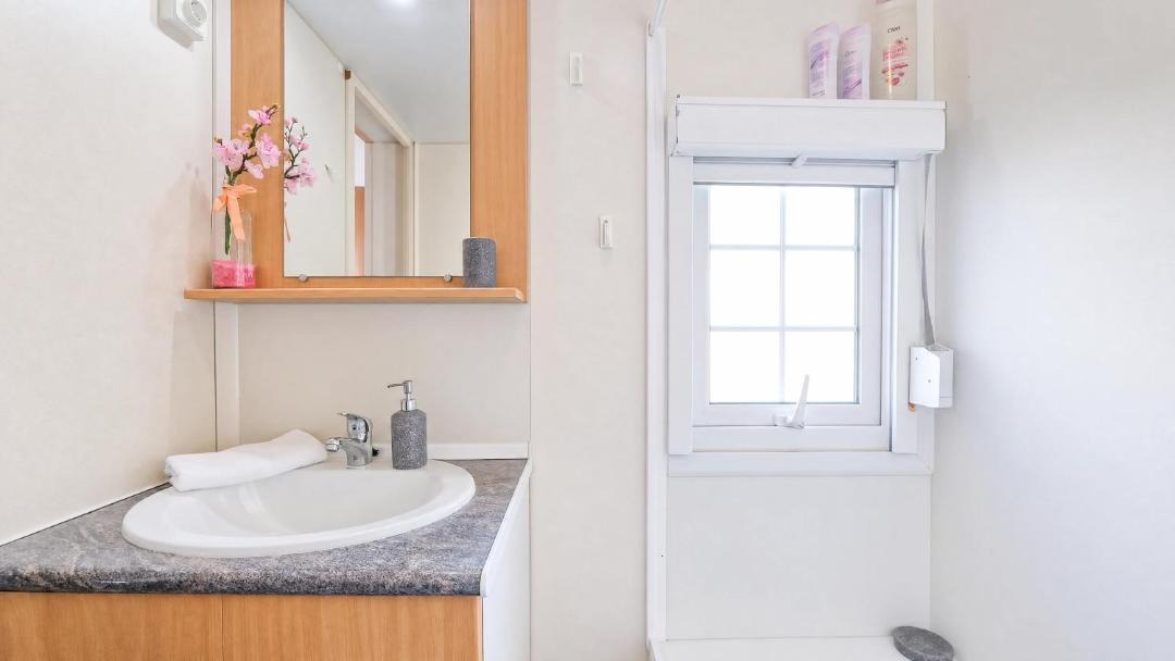 Photo of Bathroom in Burinhosa