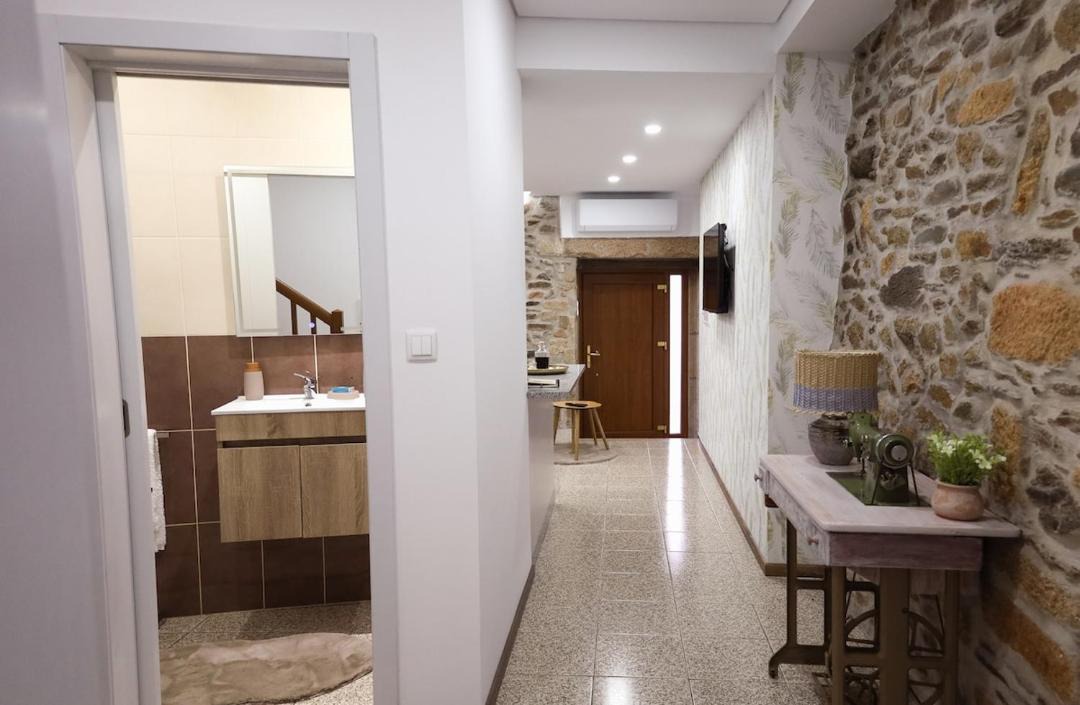 Photo of Bathroom in Armamar
