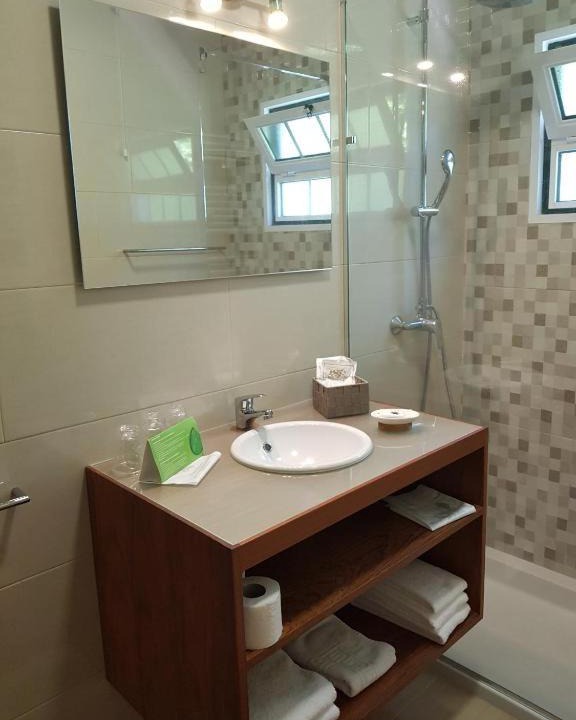 Photo of Bathroom in Capelas