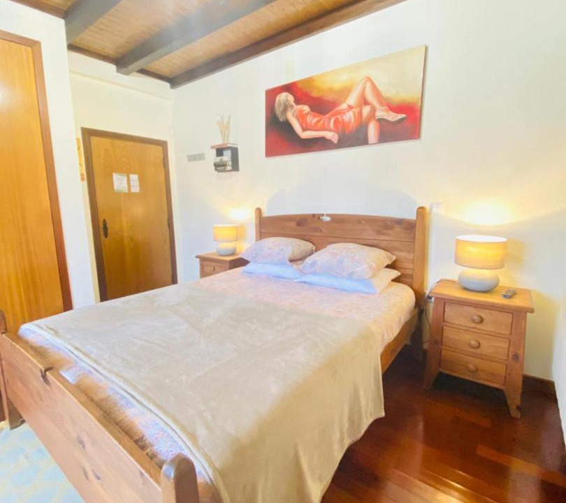 Photo of Bedroom in Mendiga