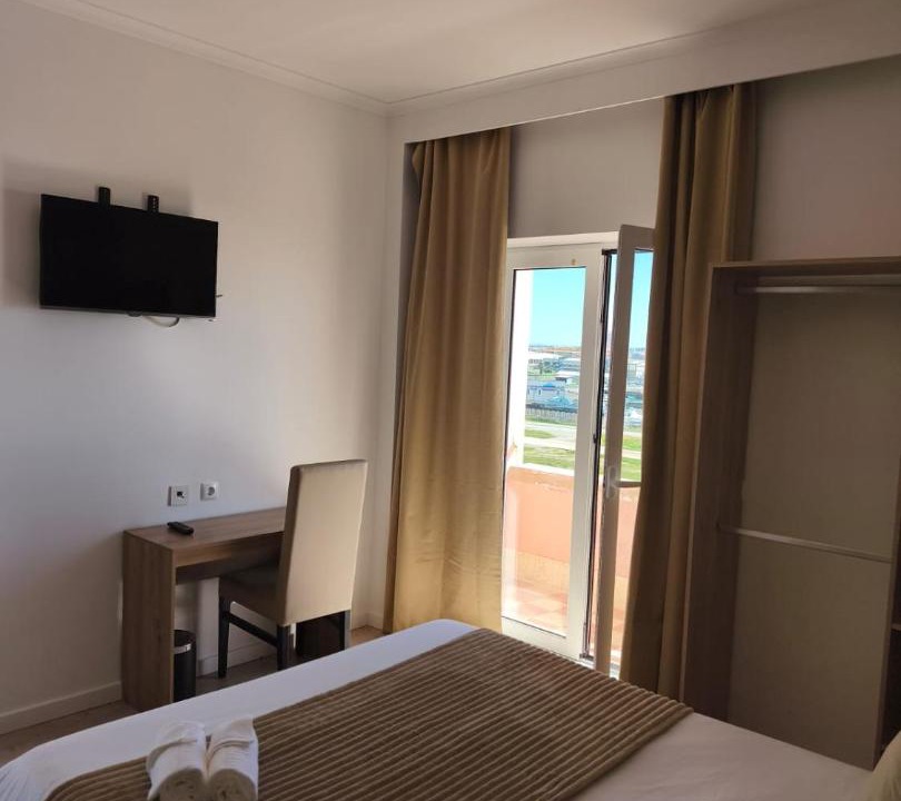 Photo of Bedroom in Peniche