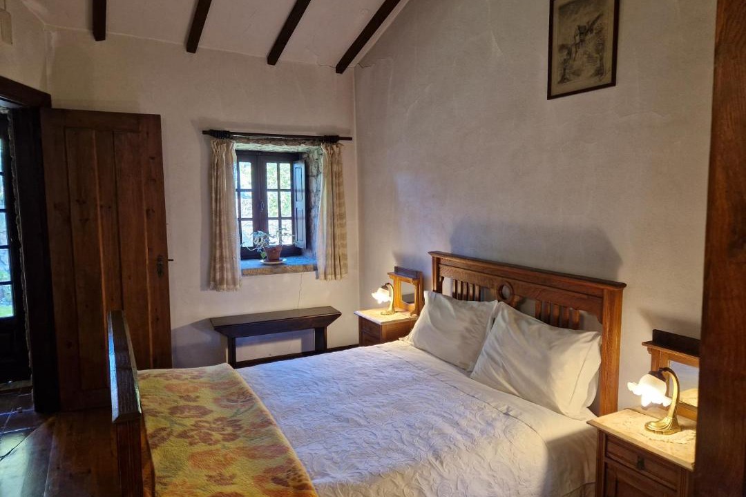 Photo of Bedroom in Pacos da Serra