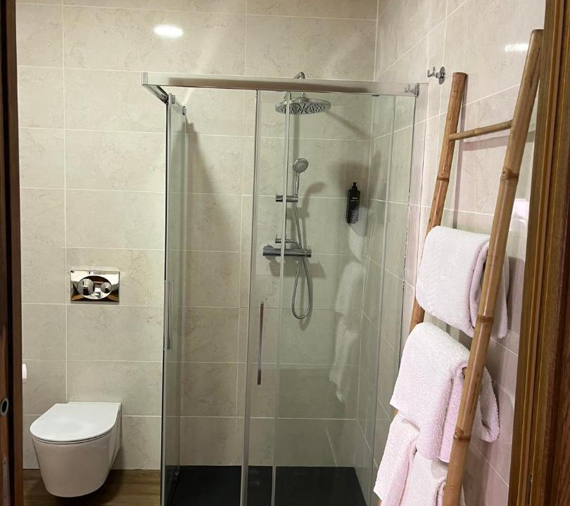 Photo of Bathroom in Almeida