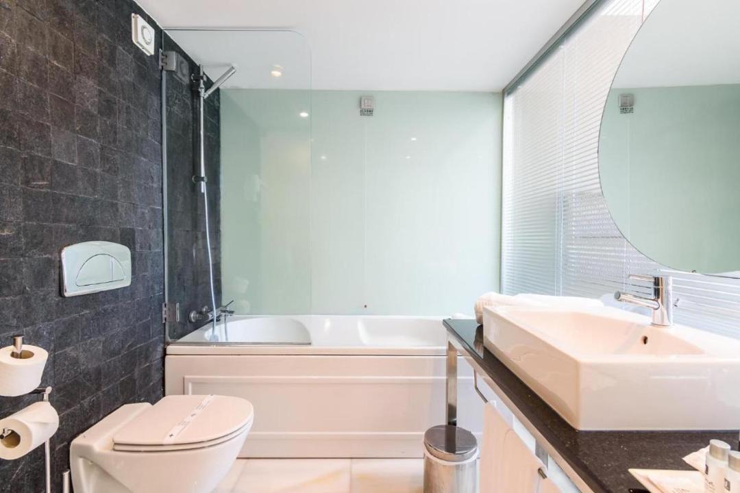 Photo of Bathroom in Covilha
