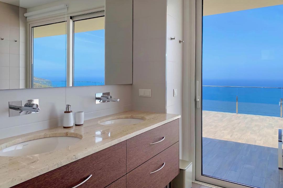 Photo of Bathroom in Tabua