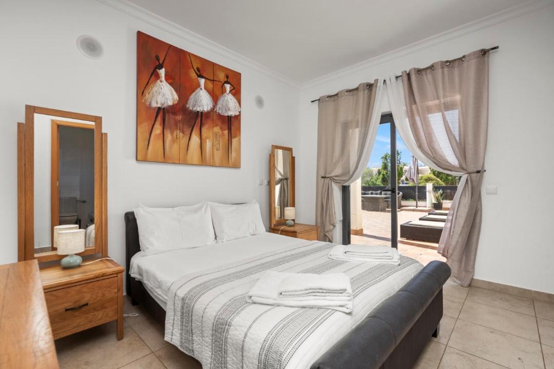 Photo of Bedroom in Porto de Mos
