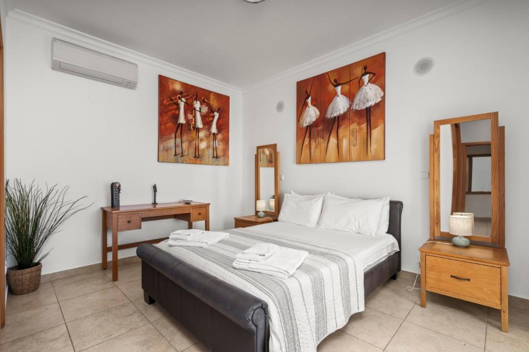 Photo of Bedroom in Porto de Mos