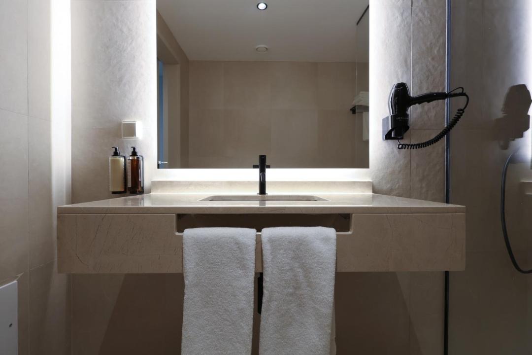 Photo of Bathroom in Maia
