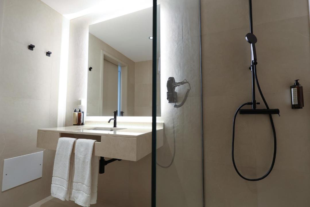 Photo of Bathroom in Maia