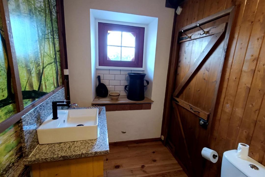 Photo of Bathroom in Vila Franca do Campo