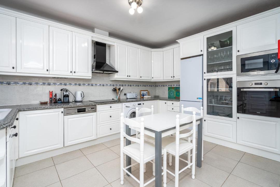 Photo of Kitchen in Lagoa e Carvoeiro