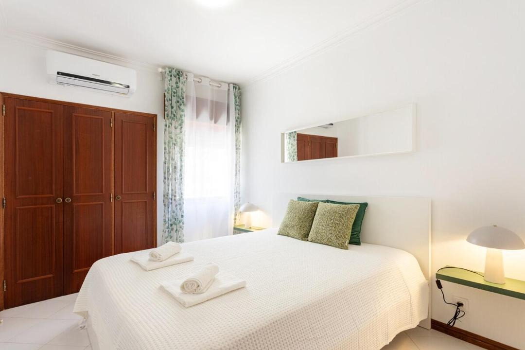 Photo of Bedroom in Maia