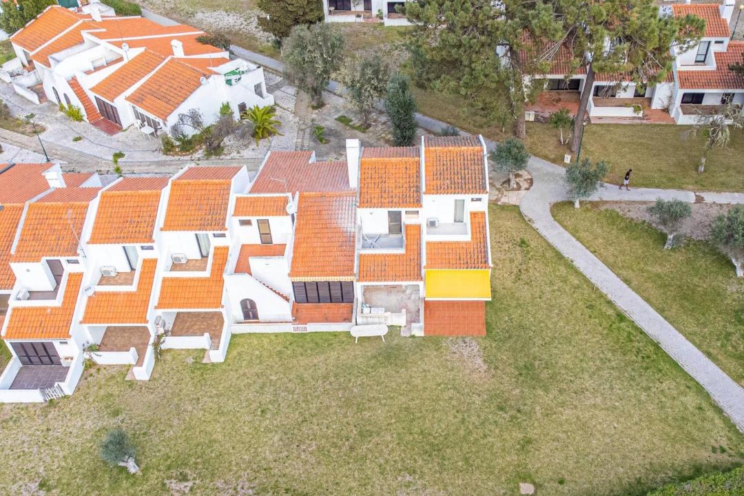 Photo of Buildings in Alfa-Mar