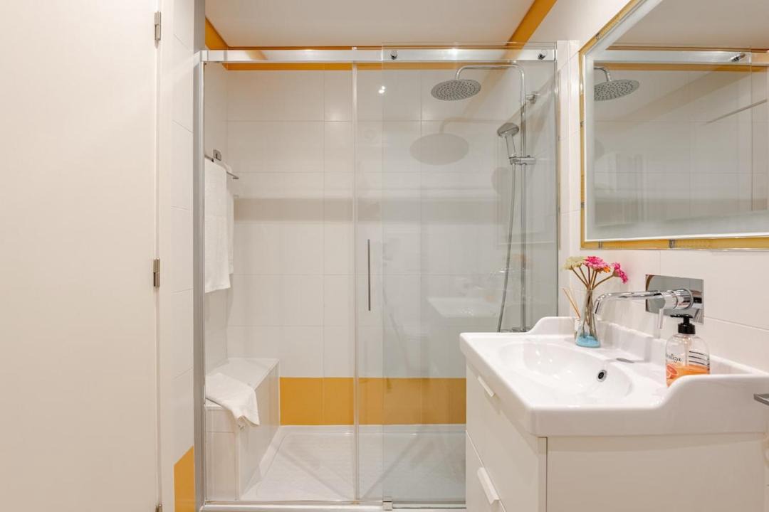 Photo of Bathroom in Reboleira