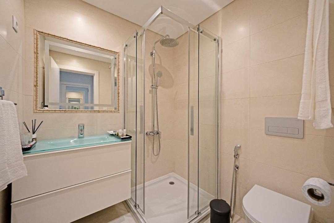 Photo of Bathroom in Reboleira