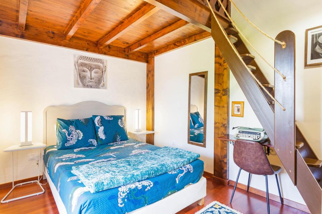 Photo of Bedroom in Mendiga