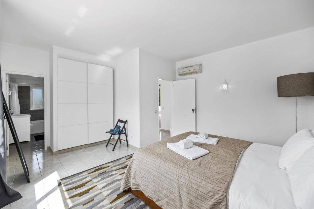Photo of Bedroom in Caramujeira
