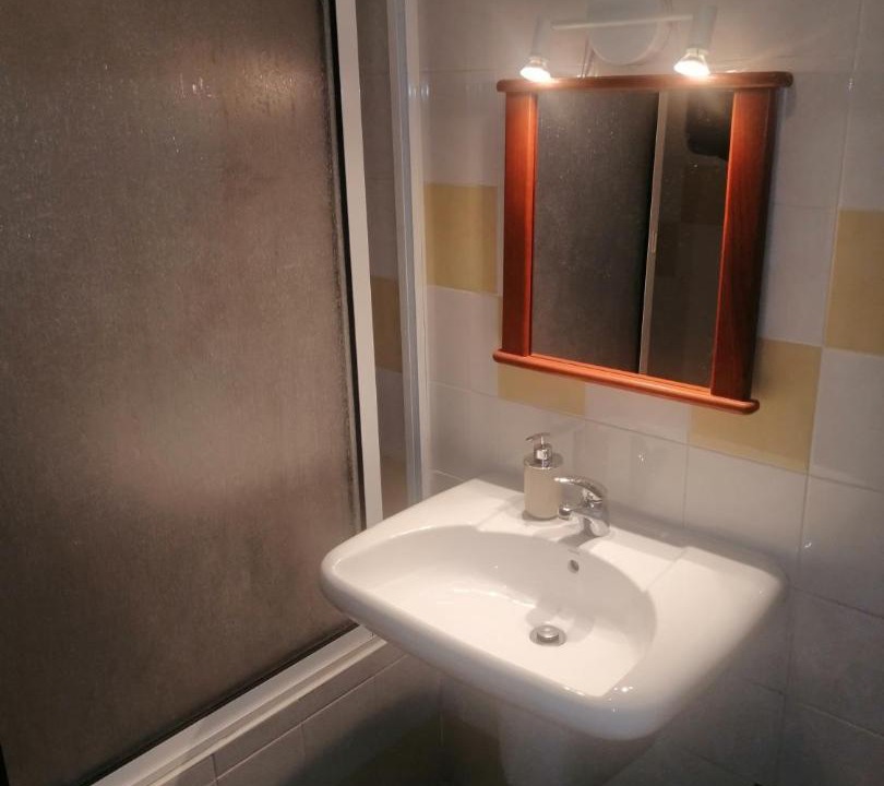 Photo of Bathroom in Sines