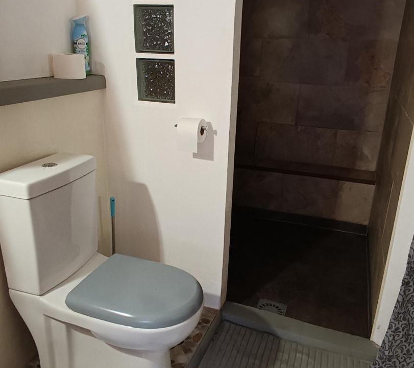Photo of Bathroom in Arega
