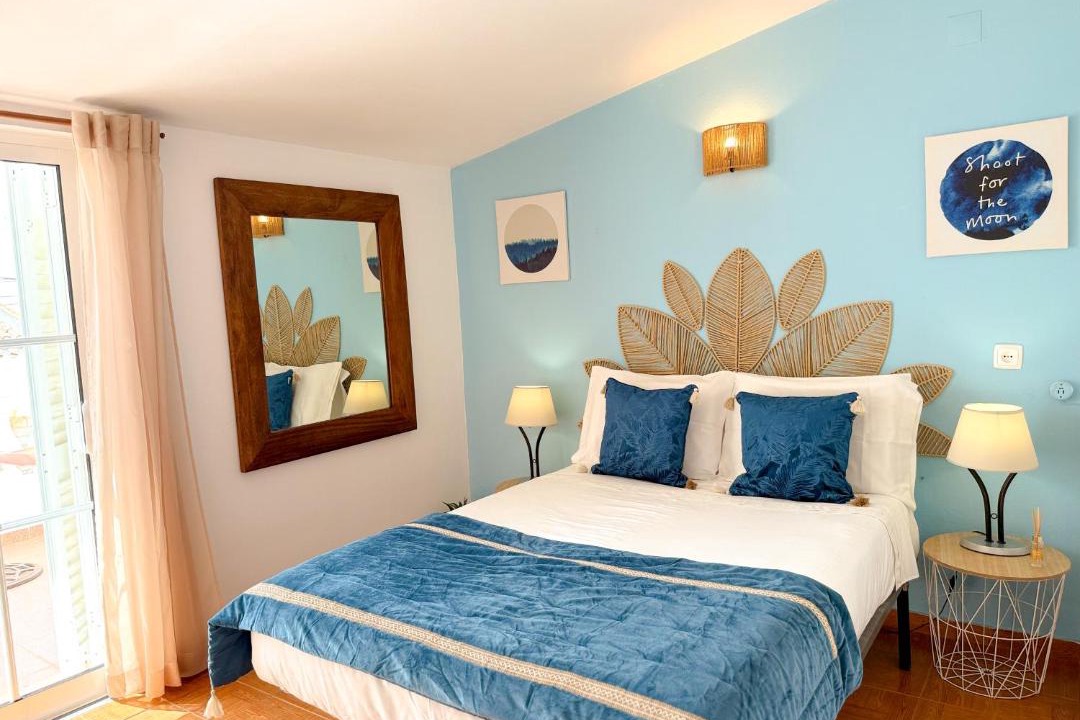 Photo of Bedroom in Mexilhoeira da Carregacao