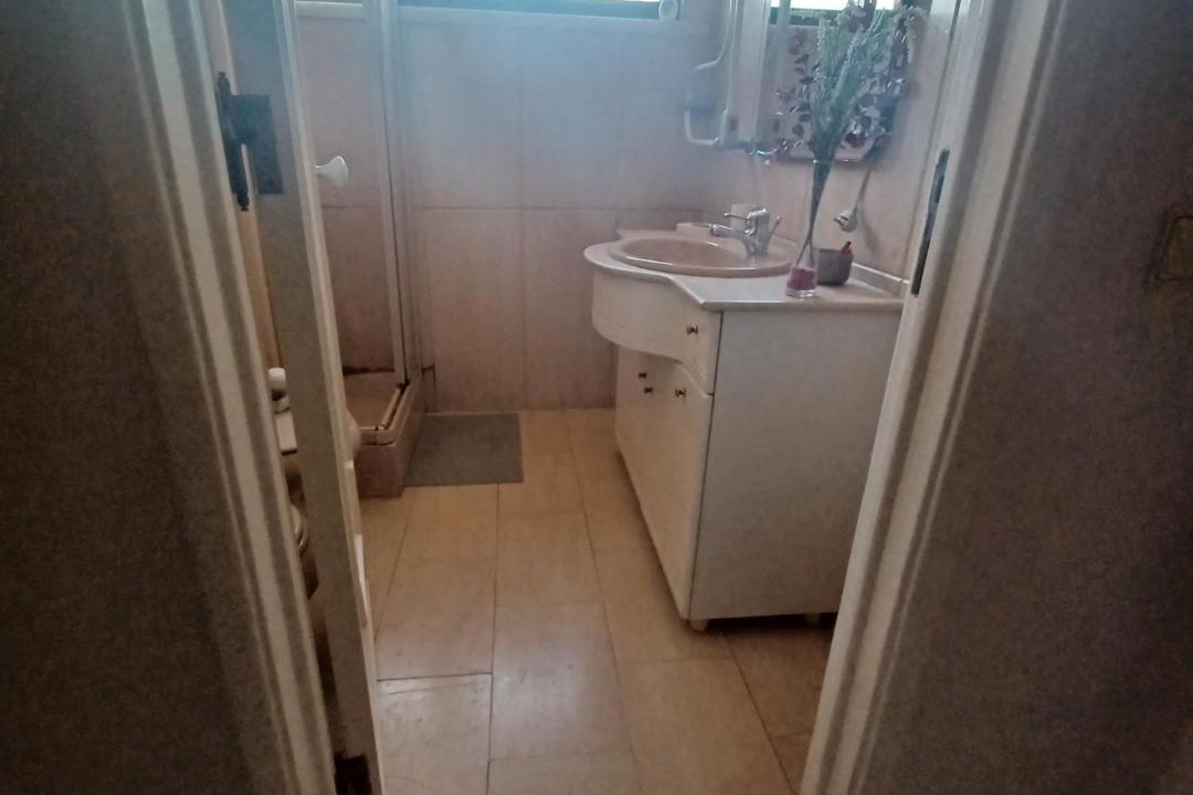 Photo of Bathroom in Sacavem