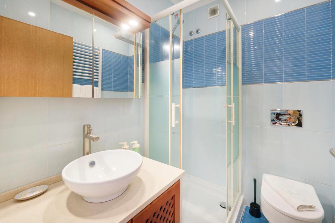 Photo of Bathroom in Cascais