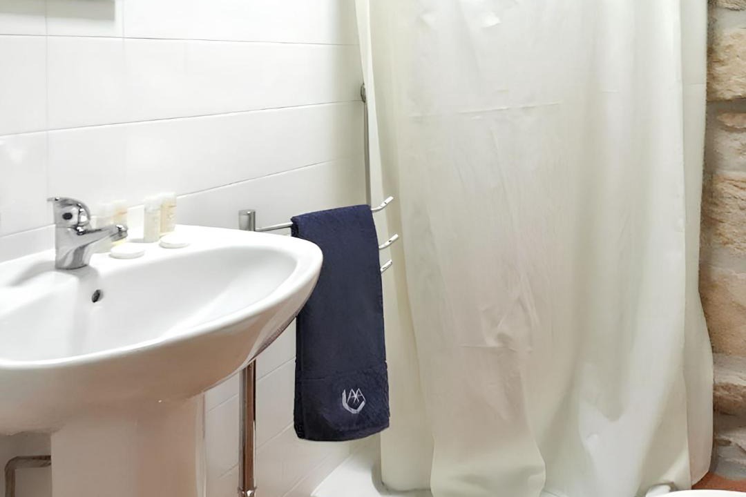 Photo of Bathroom in Meada