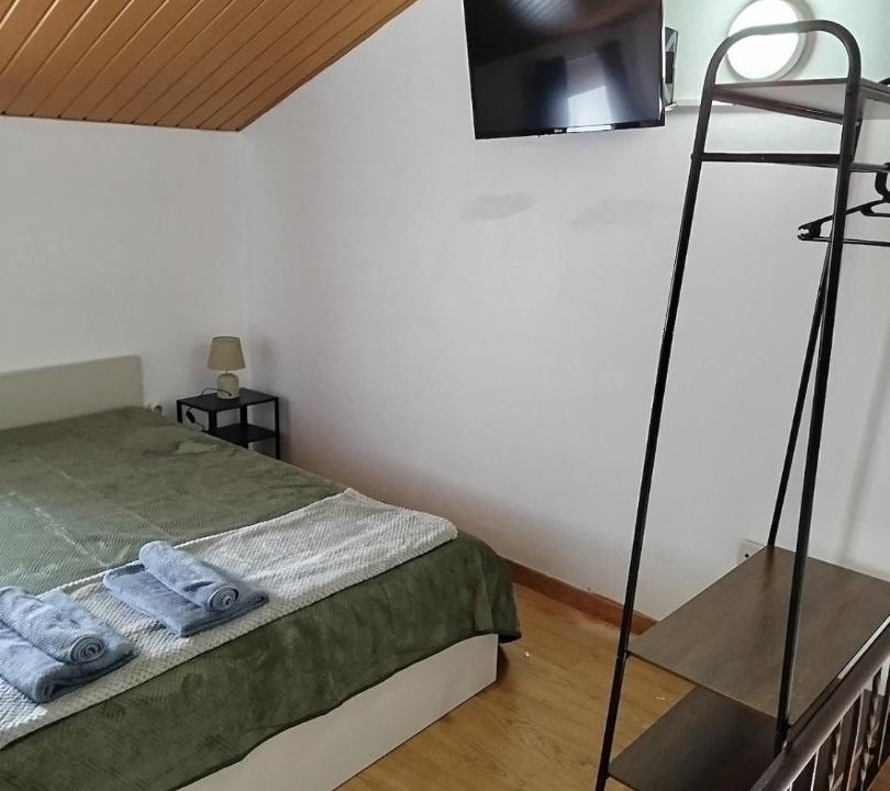 Photo of Bedroom in Trafaria
