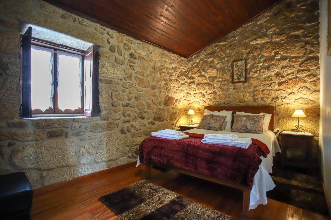Photo of Bedroom in Sortelha