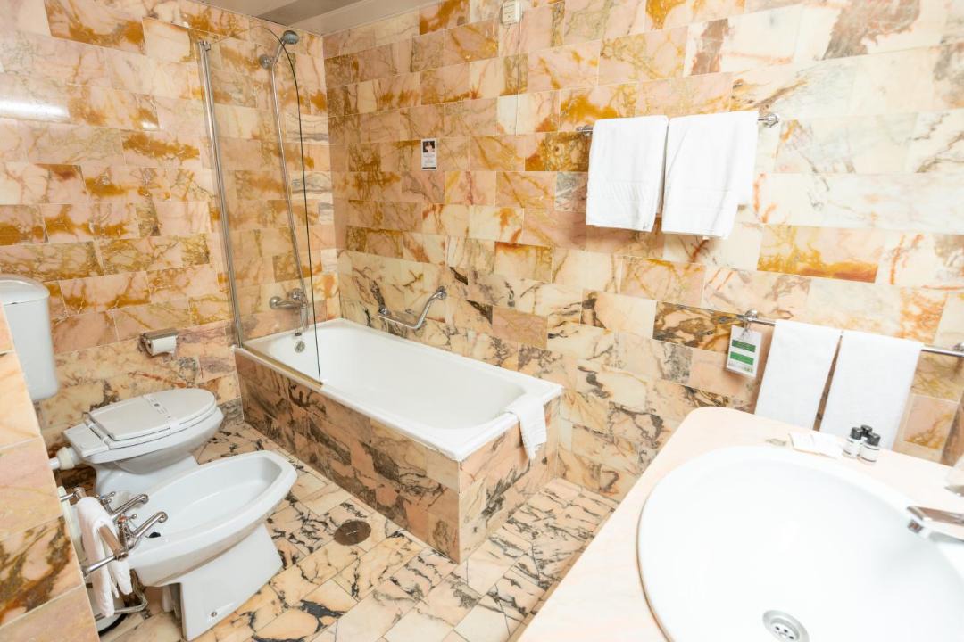 Photo of Bathroom in Seia