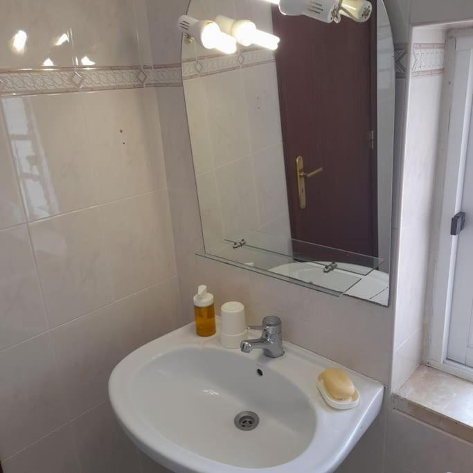 Photo of Bathroom in Salvaterra de Magos