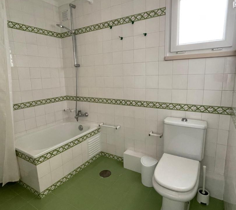 Photo of Bathroom in Atalaia