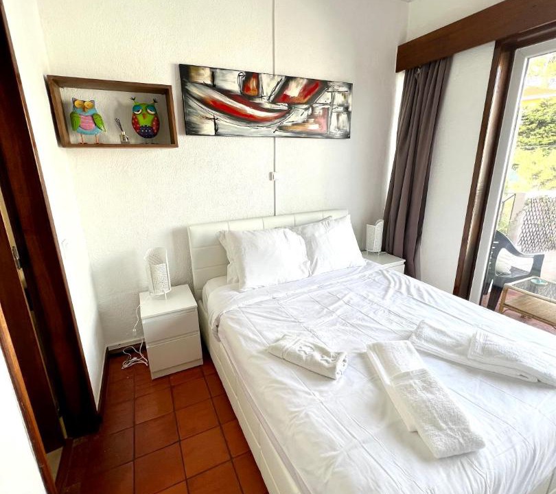 Photo of Bedroom in Estoril