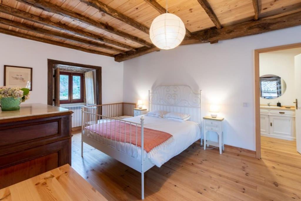 Photo of Bedroom in Lousa