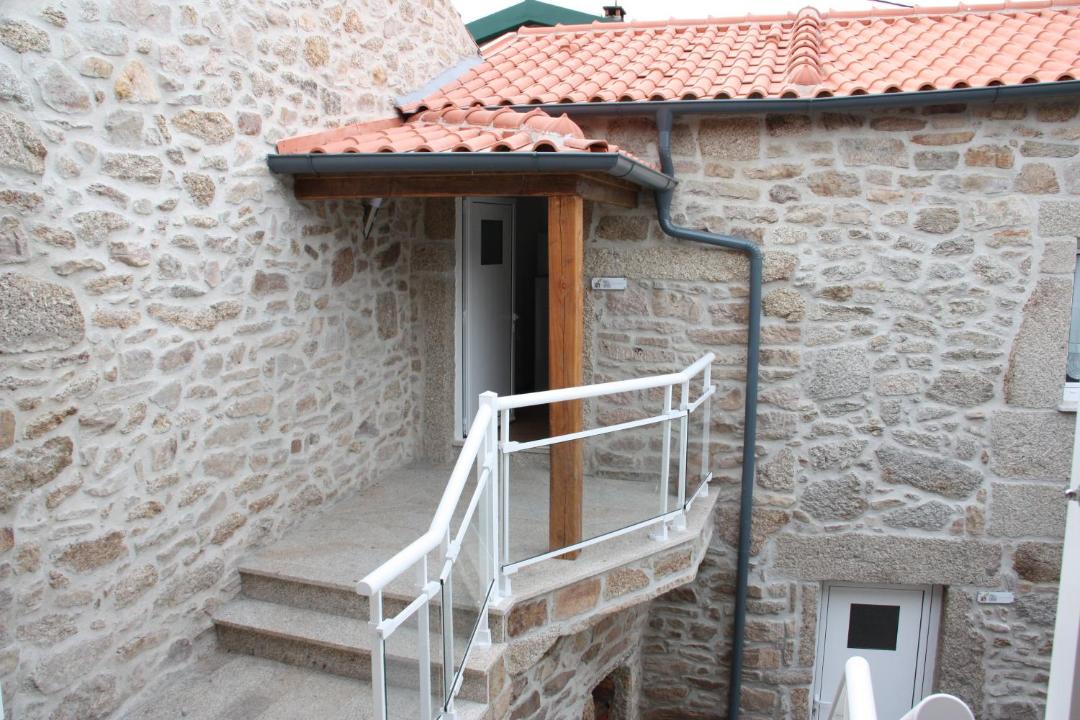 Photo of Others in Almeida