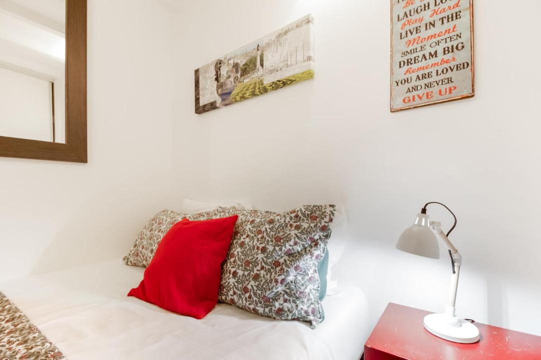 Photo of Bedroom in Santos