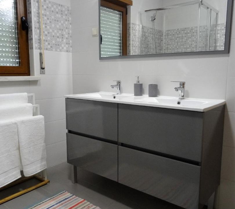 Photo of Bathroom in Lourinha
