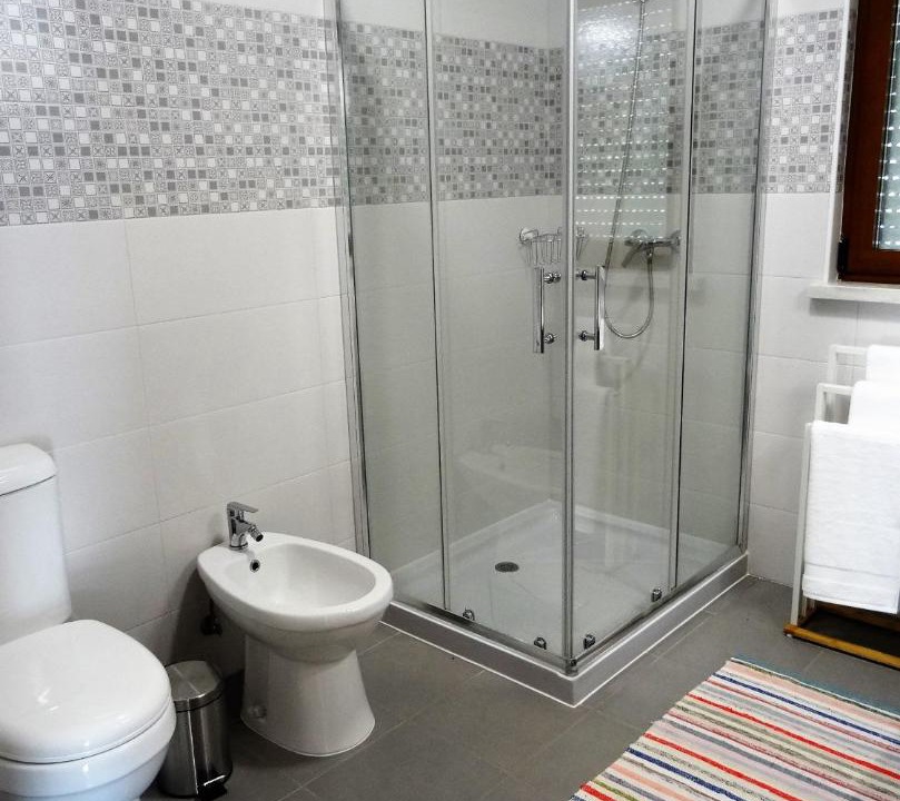 Photo of Bathroom in Lourinha