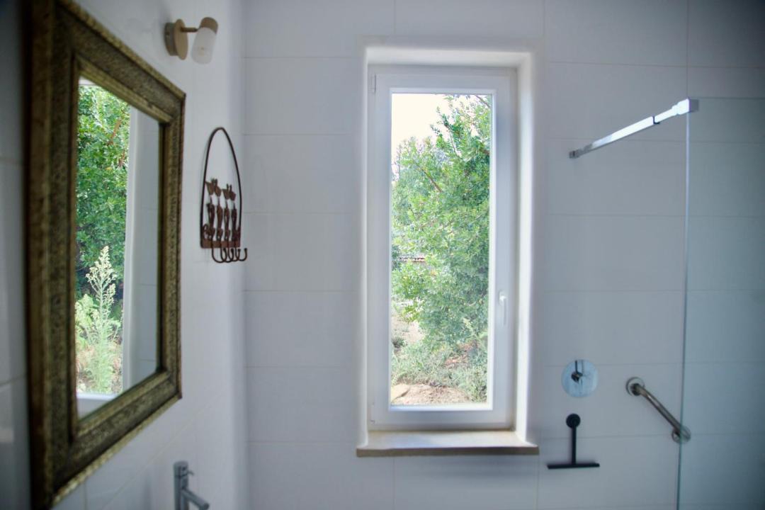 Photo of Bathroom in Monchique