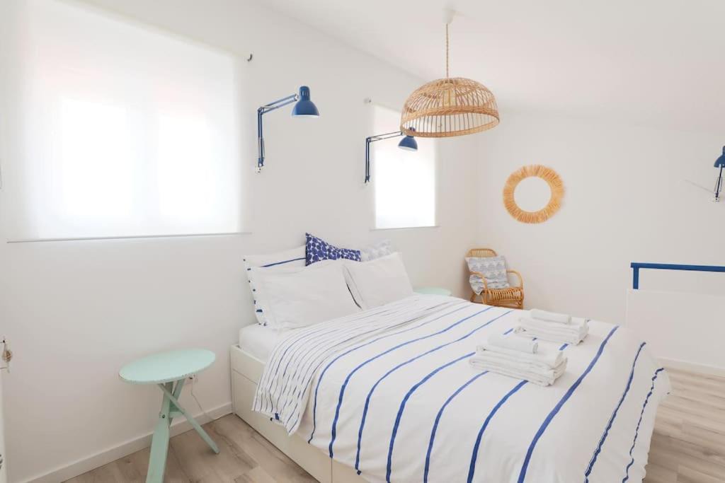 Photo of Bedroom in Sines