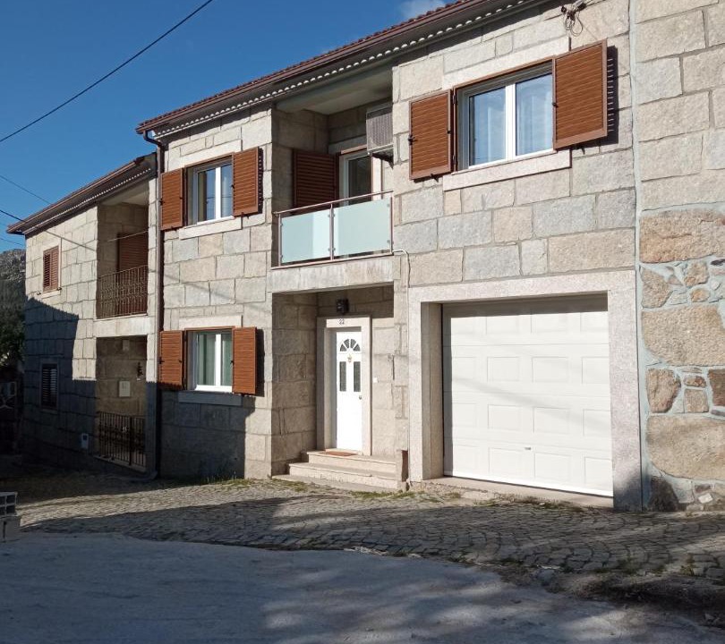 Photo of Buildings in Meada