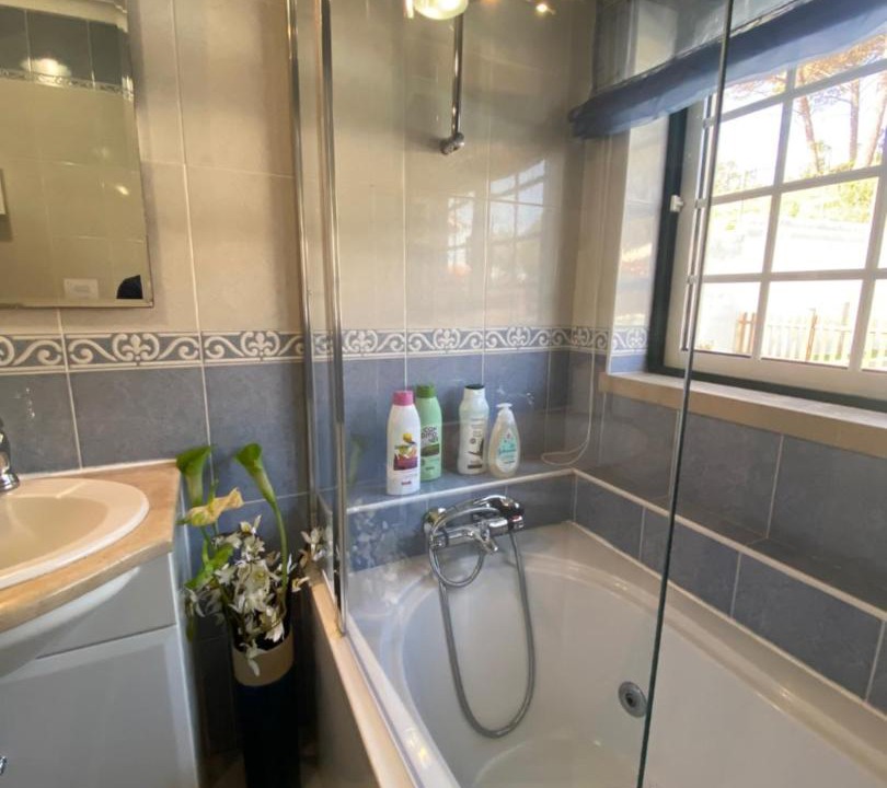 Photo of Bathroom in Alcobaca