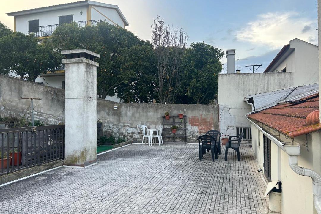 Photo of Others in Arruda dos Pisoes